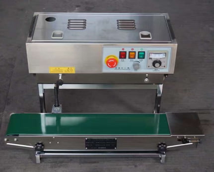 Sealing machine