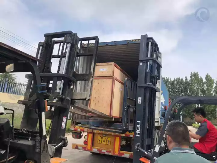 linha de processamento de batatas fritas